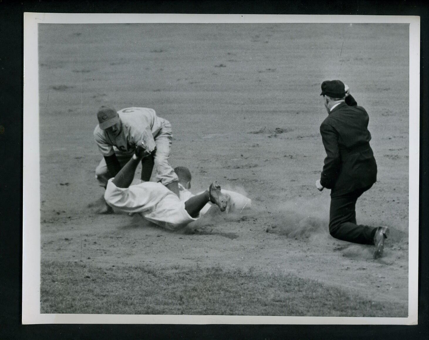 Lennie Merullo & Gene Hermanski 1947 Type 1 Press Photo Poster painting Chicago Cubs Dodgers