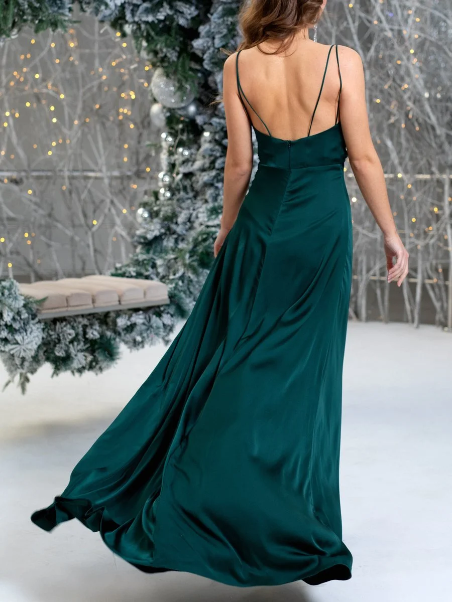Solid color backless maxi dress
