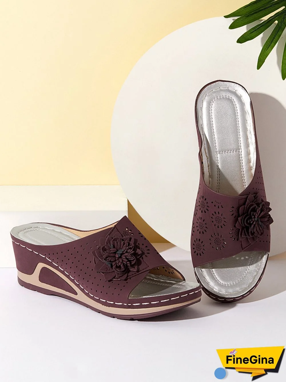 3D Floral Cutout Upper Vintage Bohemian Wedge Slippers