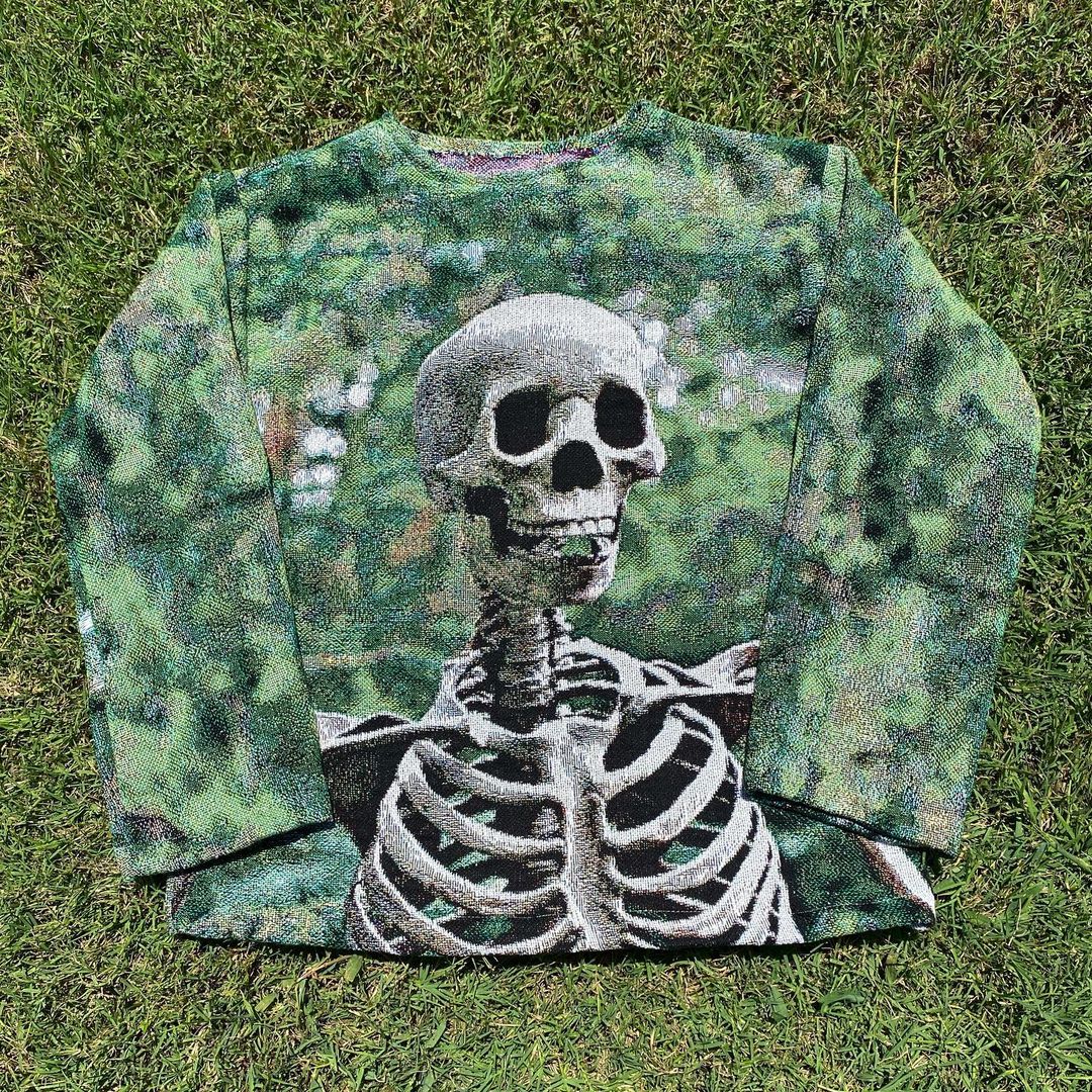 Loveciss®/ Skeleton Tapestry Long-Sleeved Tapestry Crew