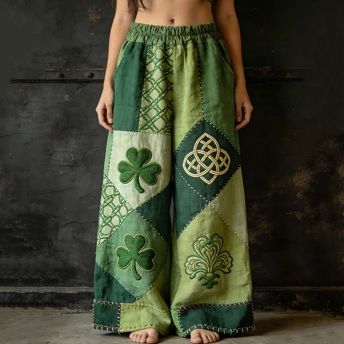 Women's Vintage St. Patrick's Day Shamrock Patchwork Art Print Casual Pants artswardrobe