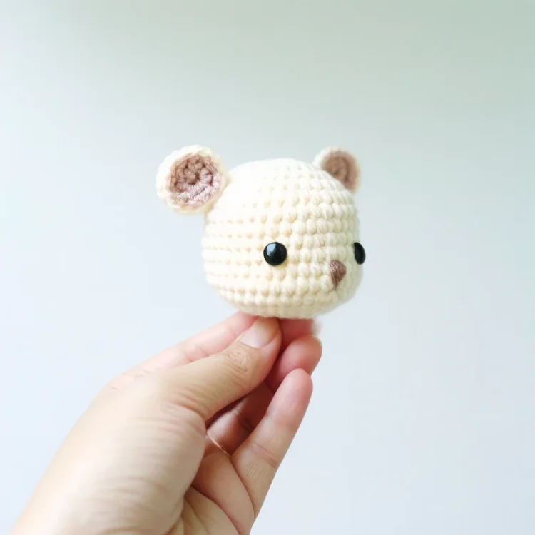 Vaillex - Little White Bear Crochet Pattern For Beginner