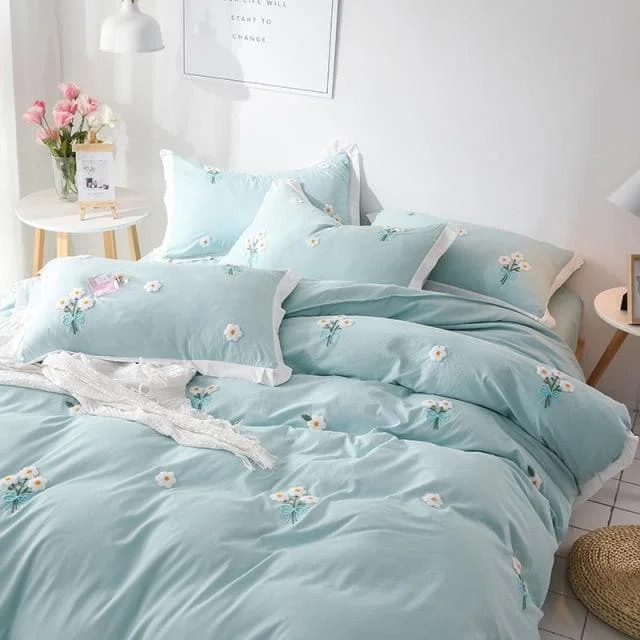 Perfect Room Pastel Kawaii Daisy Trail Luxury Bedding Set SP16415