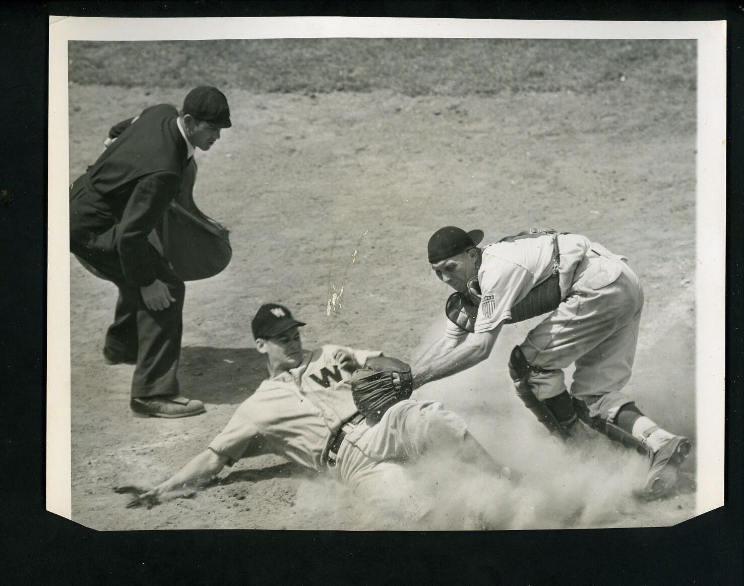 Mike Tresh & Bill Hitchcock Joe Paparella 1946 Press Photo Poster painting White Sox Senators