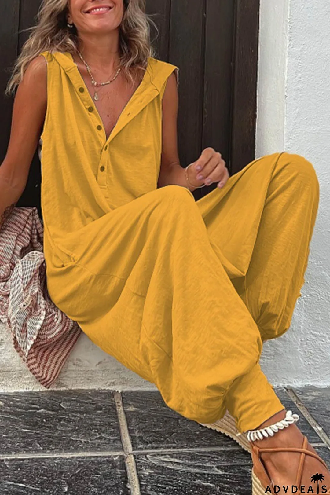 Single-breasted Sleeveless Hooded Jumpsuit