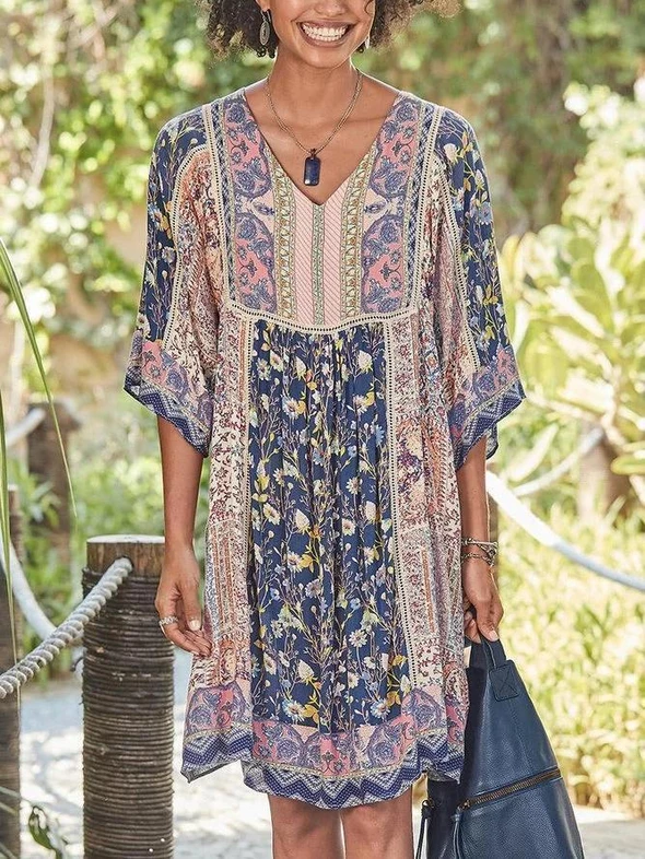 Vestido casual boêmio com decote em V