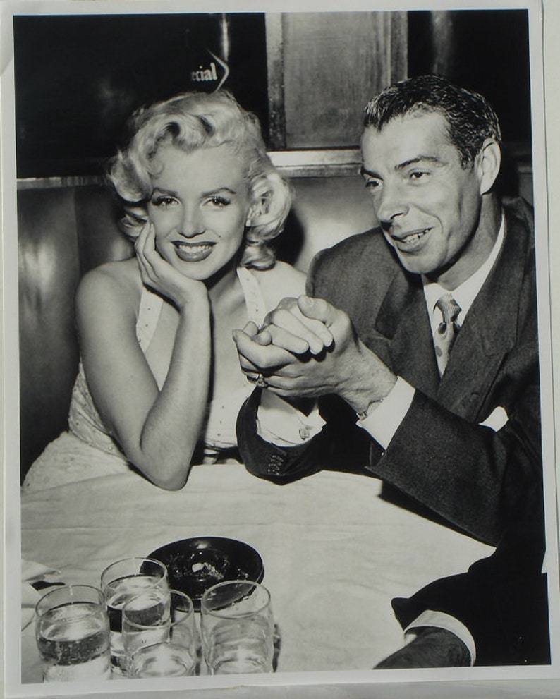 MARILYN MONROE And Joe DiMAGGIO Autographed Page & Photo Poster paintings wcoa