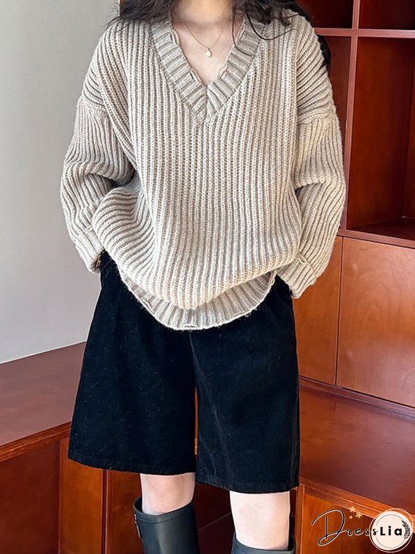 Classic and Comfortable Pullover