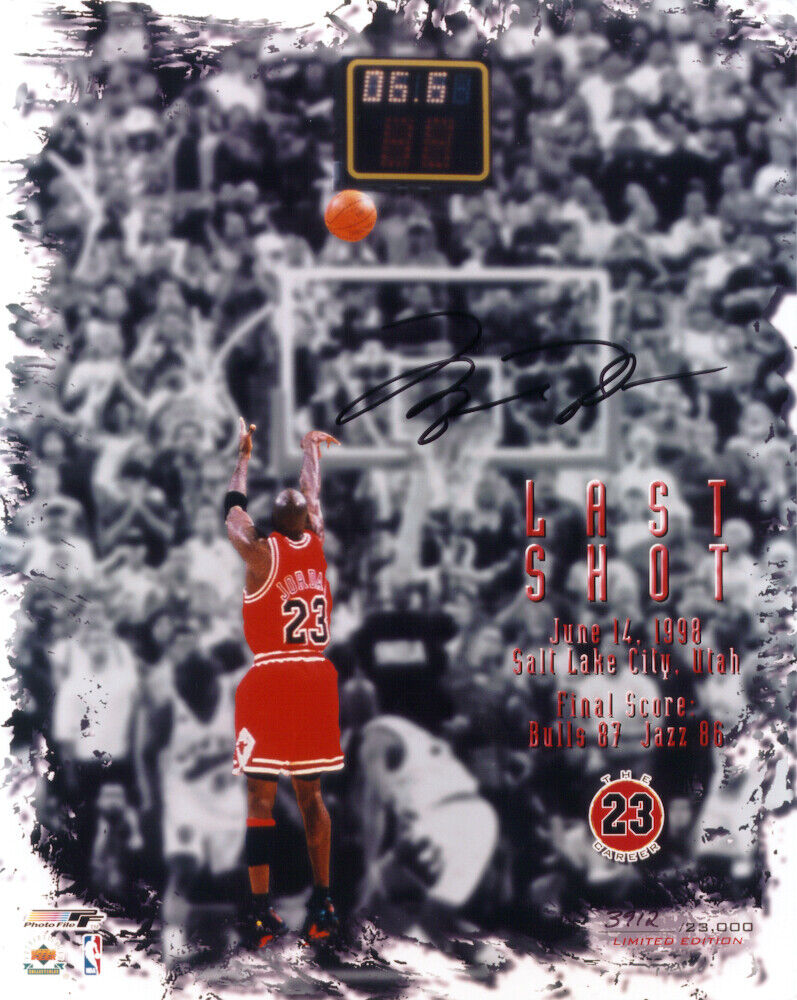 MICHAEL JORDAN - LAST SHOT 1992 Autographed Signed 8x10 Reprint Photo Poster painting !!