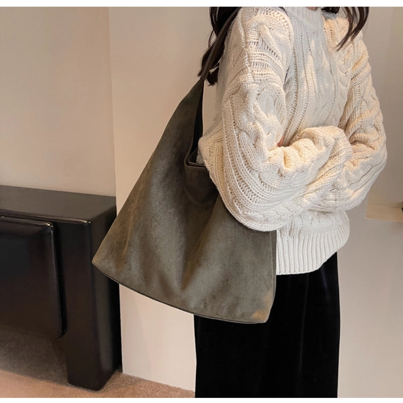 Women’s Flannel Solid Color Streetwear Sewing Thread Square Magnetic Buckle Shoulder Bag