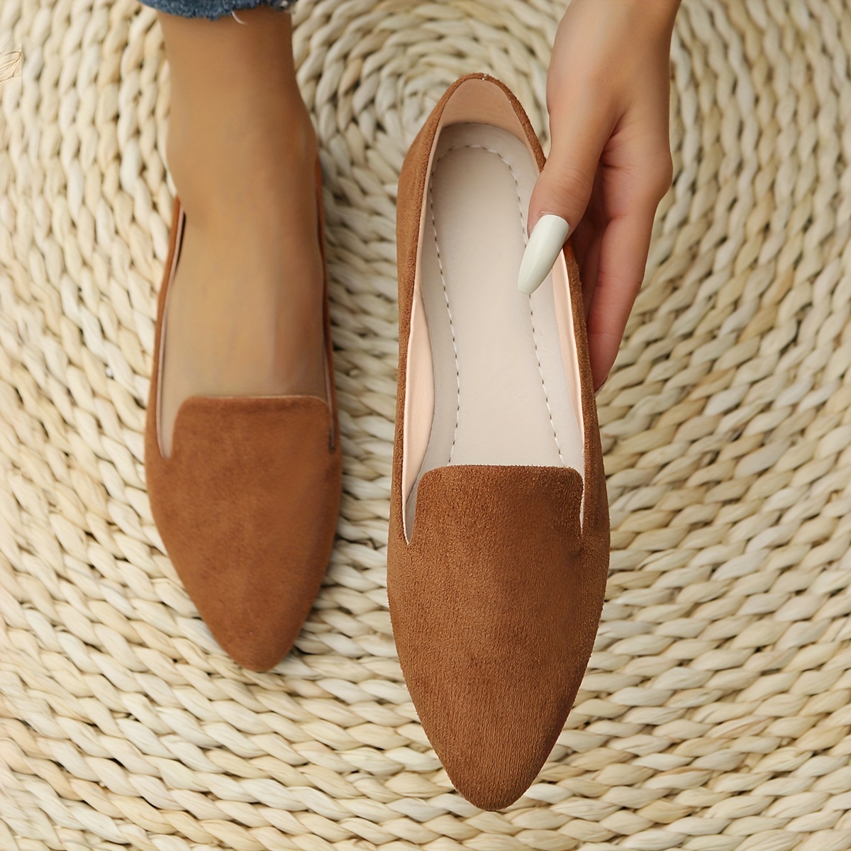 Women's Solid Color Flat Shoes Elegant Point Toe Work Shoes