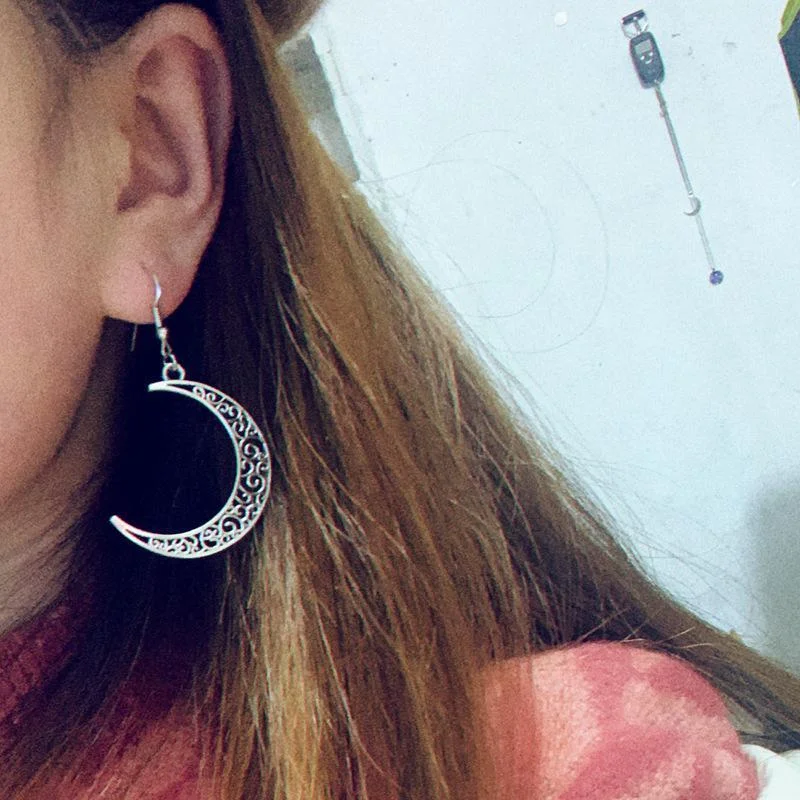 Vintage Hollow Out Moon Earrings