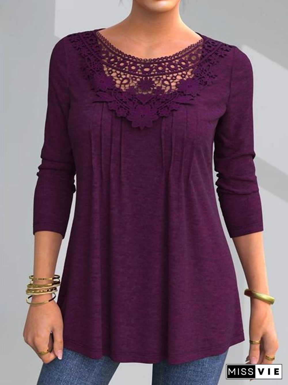 Women Long Sleeve Scoop Neck Lace Top