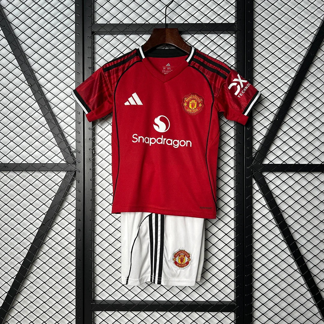 25/26 Manchester United Home Kids Kit Football Jersey Thai Quality