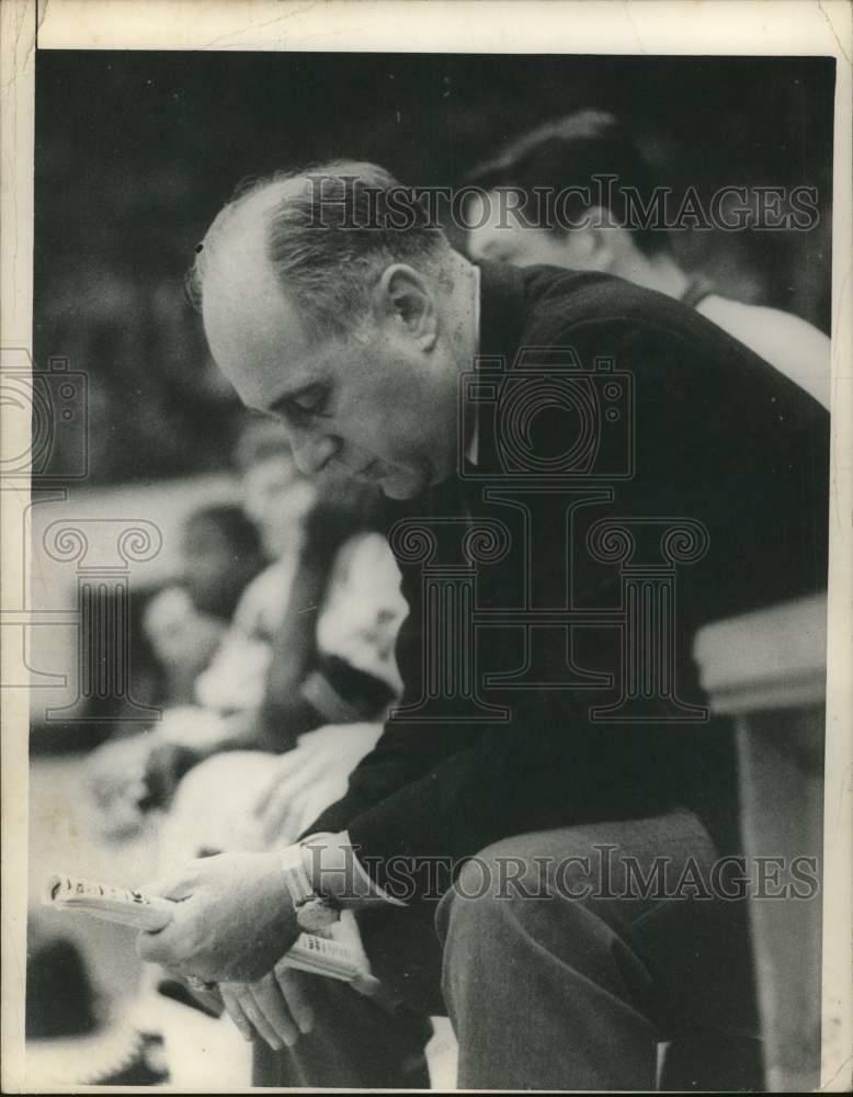 Press Photo Poster painting Coach Red Auerbach, Celtics Basketball Team on the bench - lrs16942