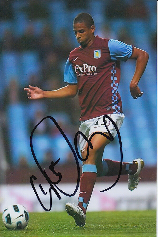 ASTON VILLA HAND SIGNED CURTIS DAVIES 6X4 Photo Poster painting 1.