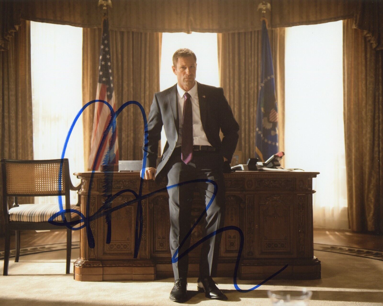 AARON ECKHART Authentic Hand-Signed THE DARK KNIGHT - TWO-FACE