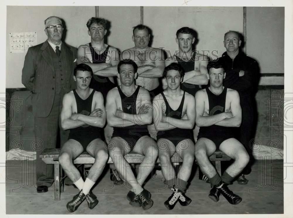 Press Photo Poster painting Boxers pose for picture - lrx86424