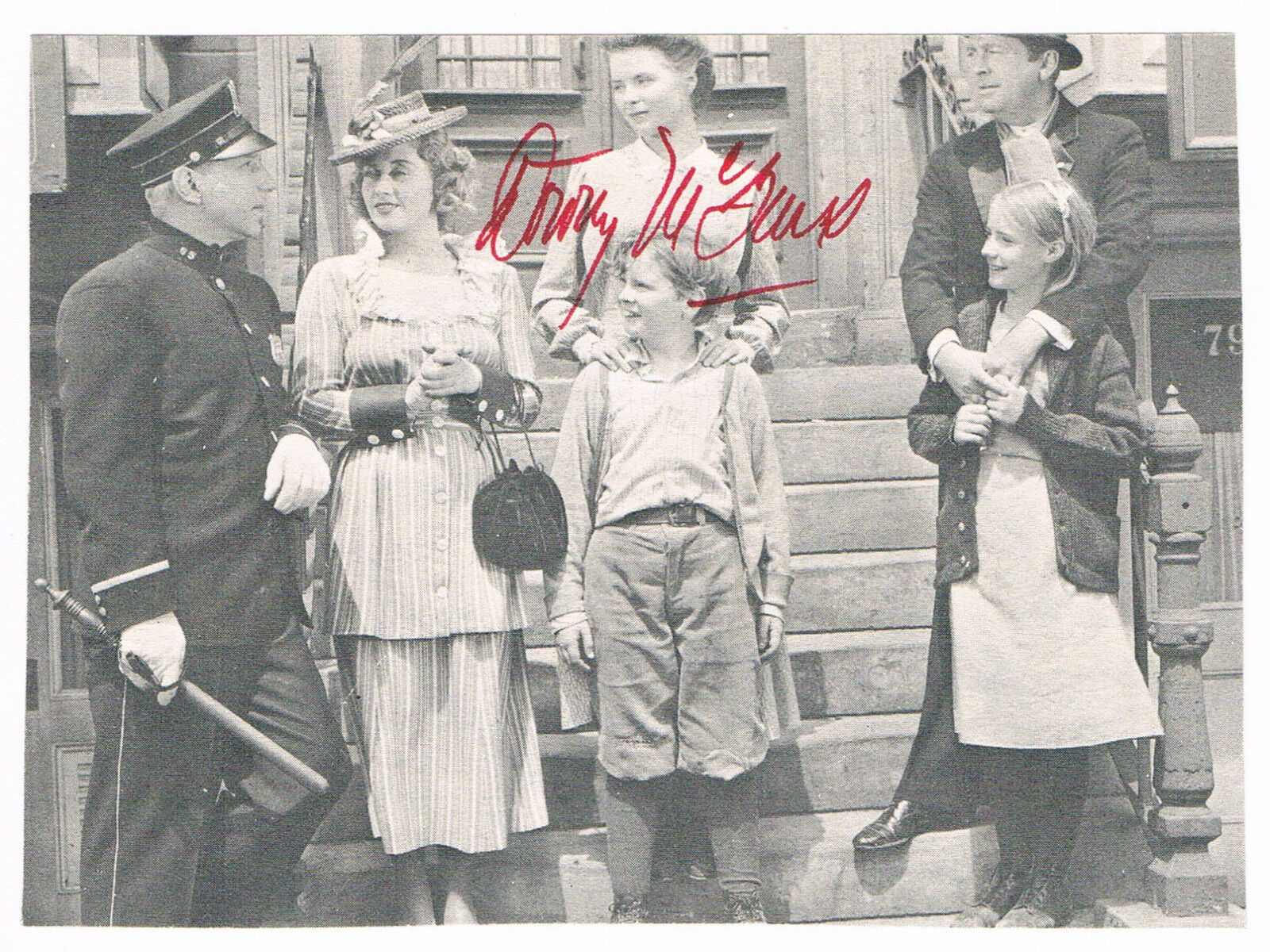 Dorothy McGuire 1916-2001 genuine autograph signed 4x6