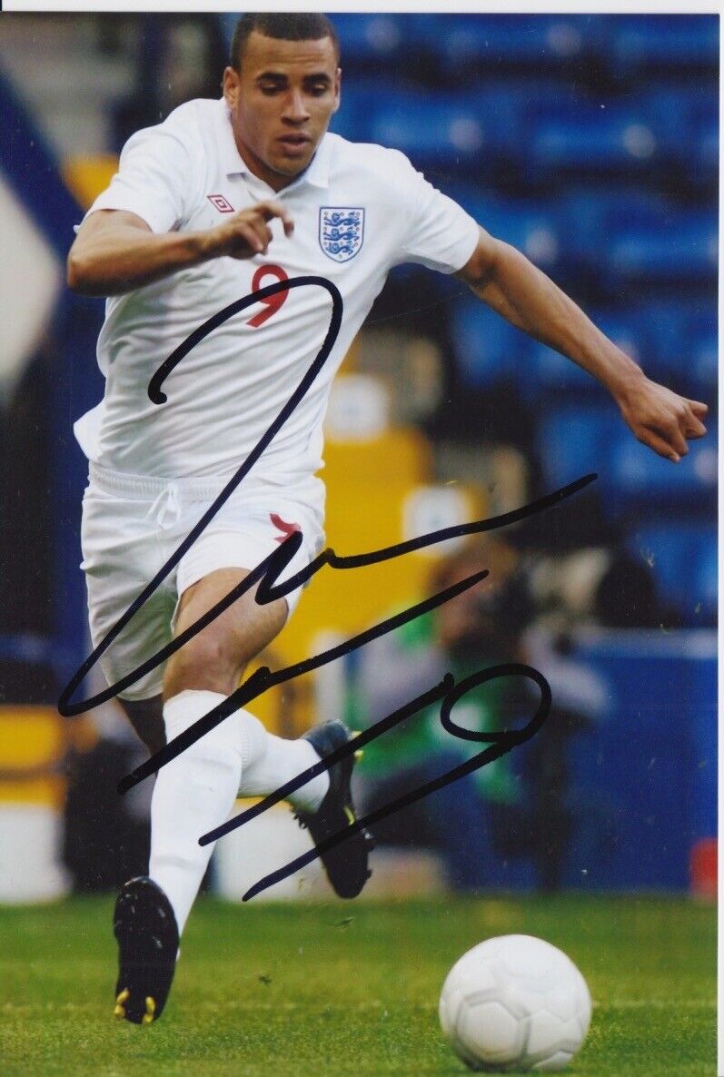 HAL ROBSON KANU HAND SIGNED 6X4 Photo Poster painting ENGLAND FOOTBALL AUTOGRAPH 1