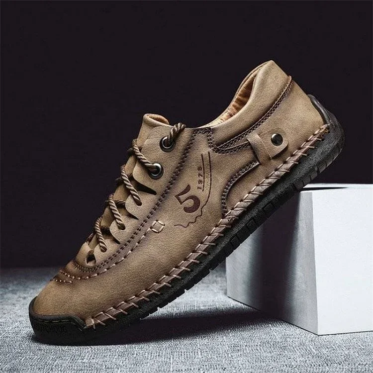Vintage Leather Hand-stitching Casual Shoes With Supportive Soles