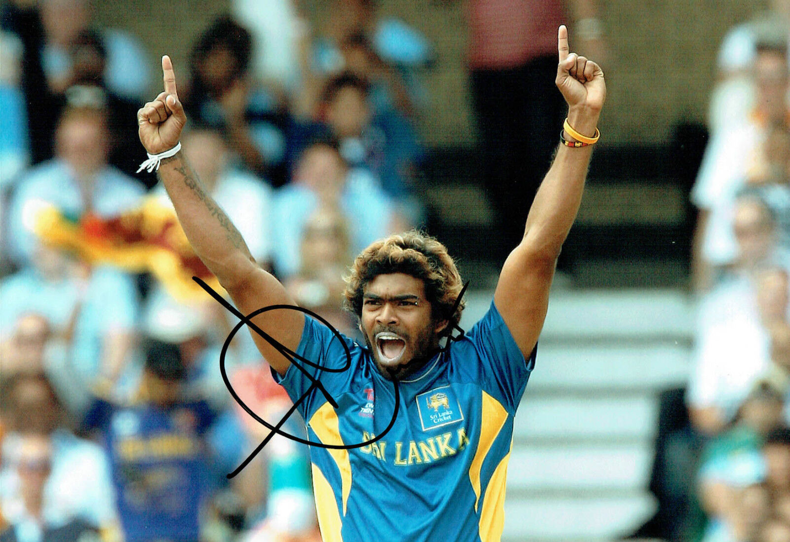 Lasith MALINGA Signed Autograph 12X8 Photo Poster painting A Sri Lanka Cricket AFTAL COA