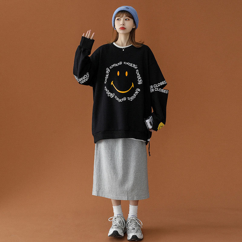 Smiley Letters Print Loose Sweatshirt