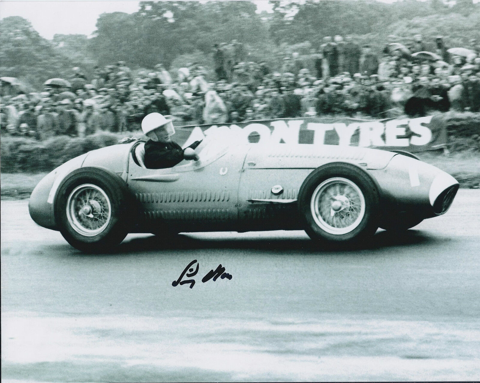 Sir Stirling Moss AUTHENTIC SIGNED Vintage Formula 1 Legend 10x8 Photo Poster painting AFTAL COA