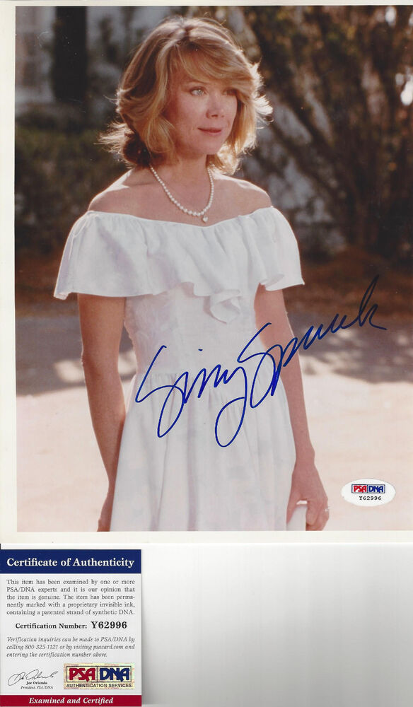 Carrie, The Help Sissy Spacek  Autographed 8x10 color  Photo Poster painting PSA DNA Certified