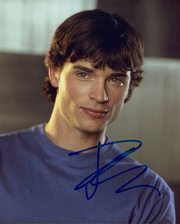 Tom Welling (Smallville) signed 8x10 Photo Poster painting