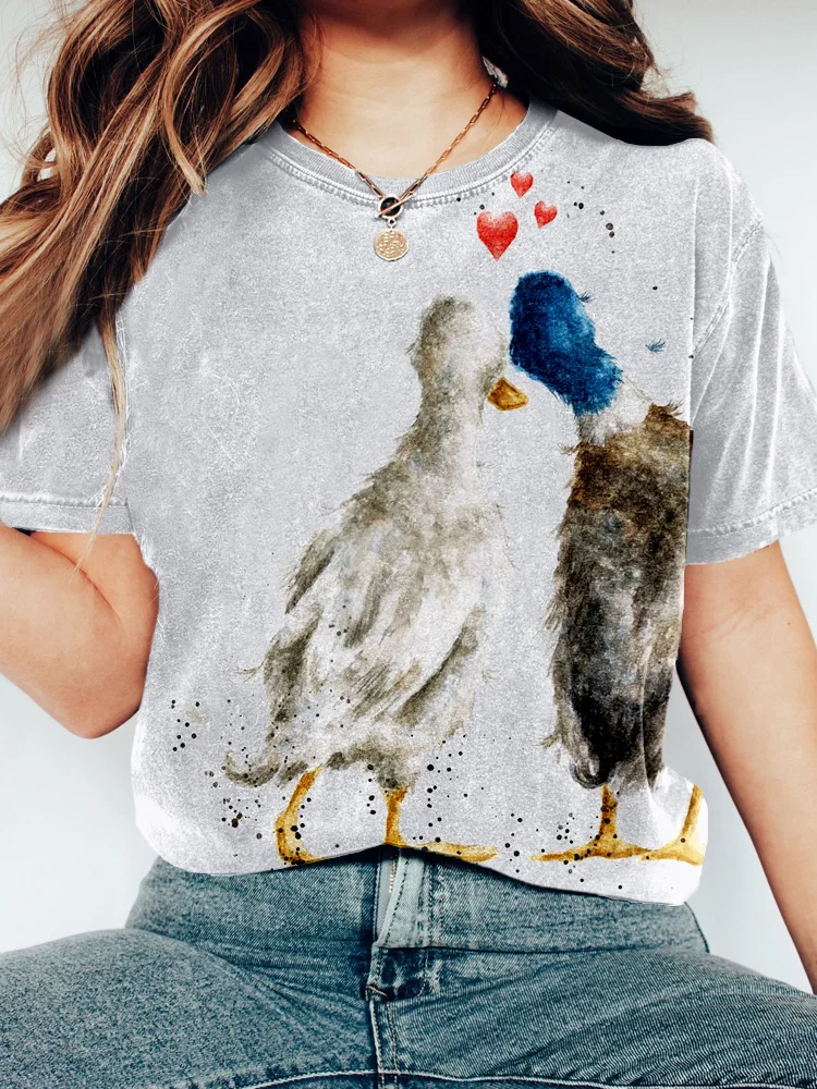 VChics Lovely Watercolor Ducks Art Vintage Washed T Shirt