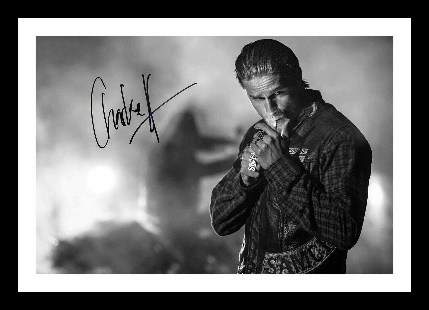 Charlie Hunnam Autograph Signed & Framed Photo Poster painting 4