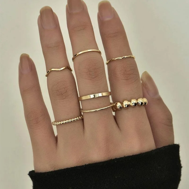 Eight pieces of rings