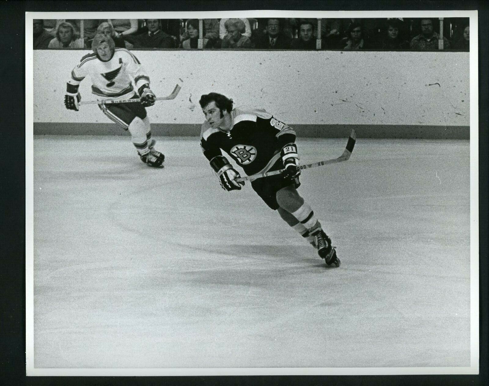 Don Marcotte skating in open ice circa 1970's Press Photo Poster painting Boston Bruins