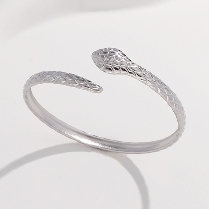 2 Pieces Expressive Stripe Stainless Steel Electroplating Bangles