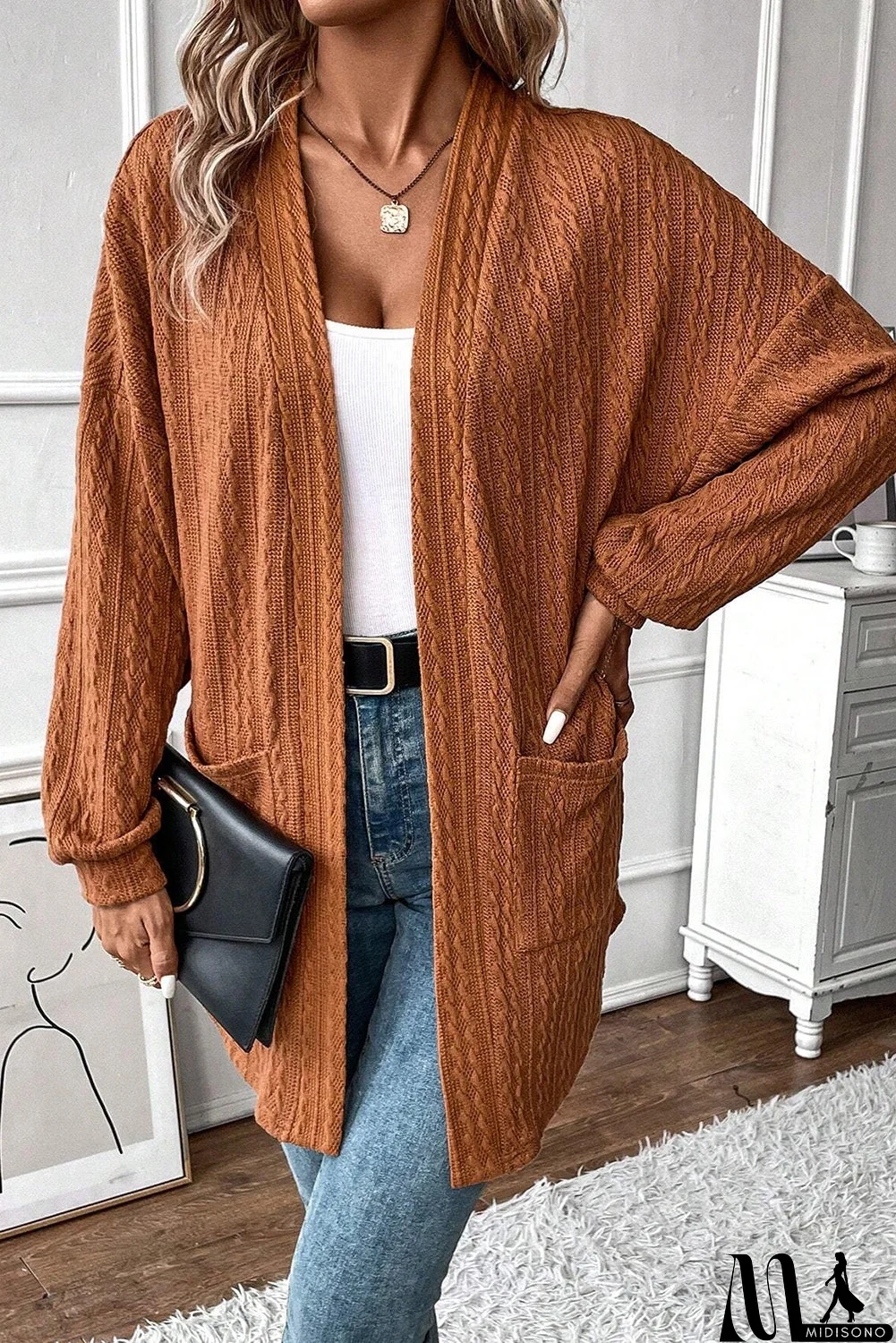 MidiSono - Simple and Stylish winter Cardigan