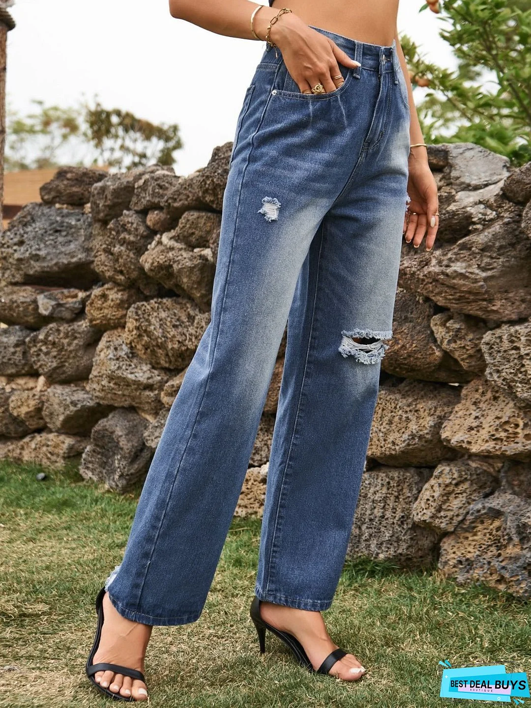 Distressed Jeans with Pockets