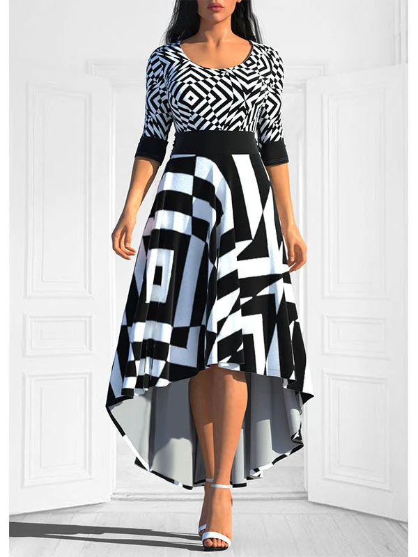 Women's Half Sleeve Scoop Neck Graphic Maxi Dress