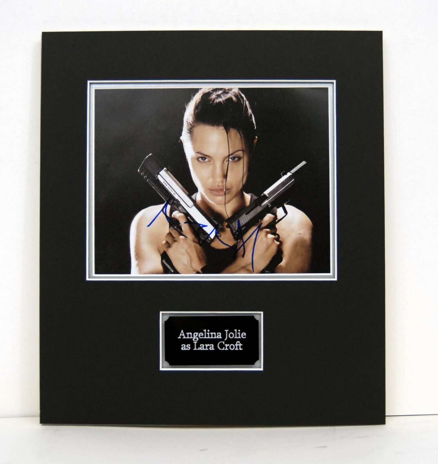 Angelina JOLIE Lara CROFT Tomb Raider Signed & Mounted 10x8 Photo Poster painting AFTAL RD COA