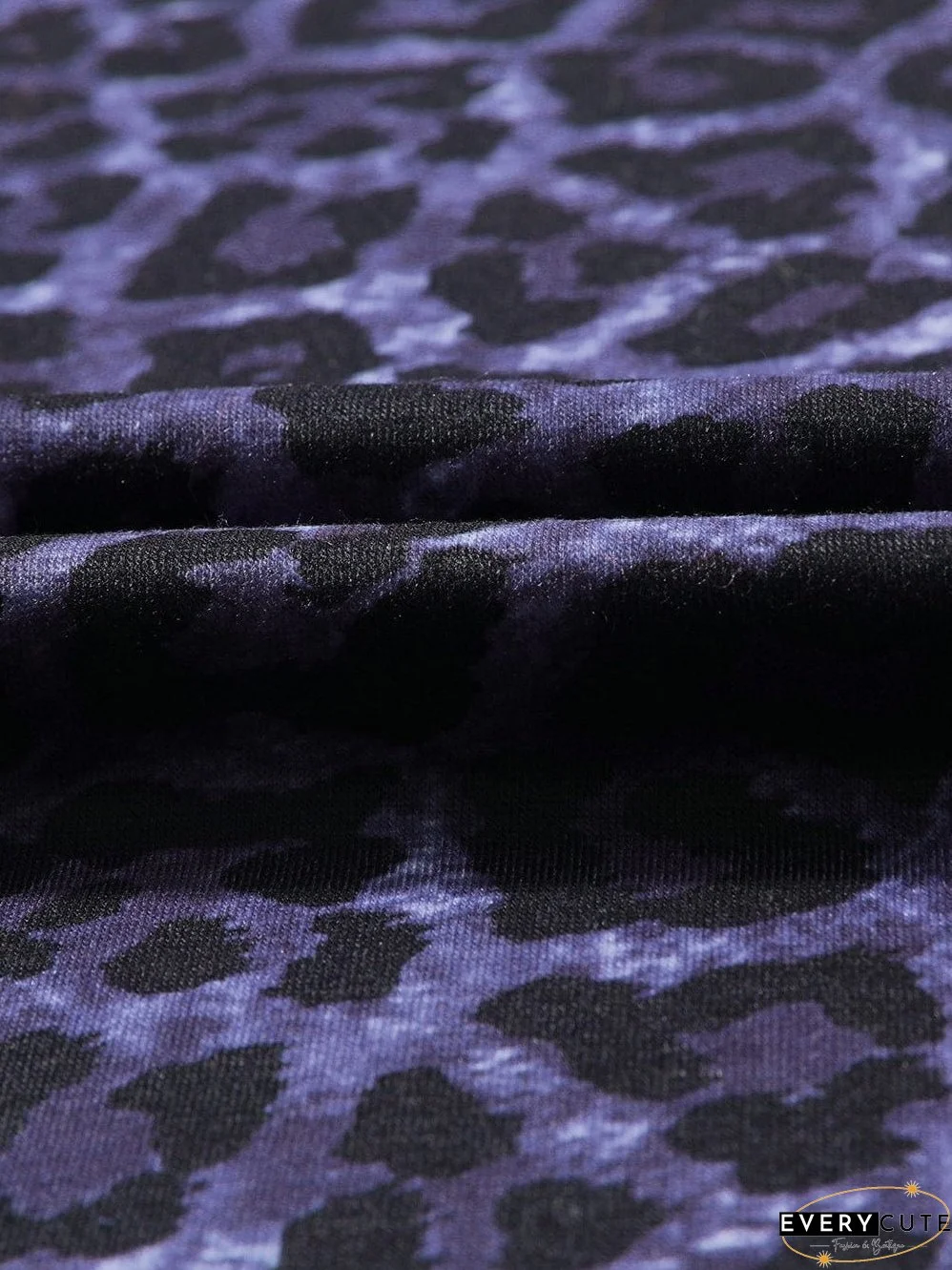 Wild West Leopard Print Graphic Tee in Smoke Gray