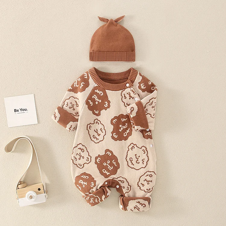 Baby Boy/Girl Allover Bear Pattern Long Sleeve Knitted Romper with Hat