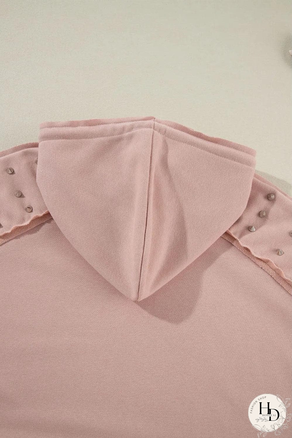 Fushia Solid Color Rivet Stud Raglan Sleeve Hoodie with Pocket