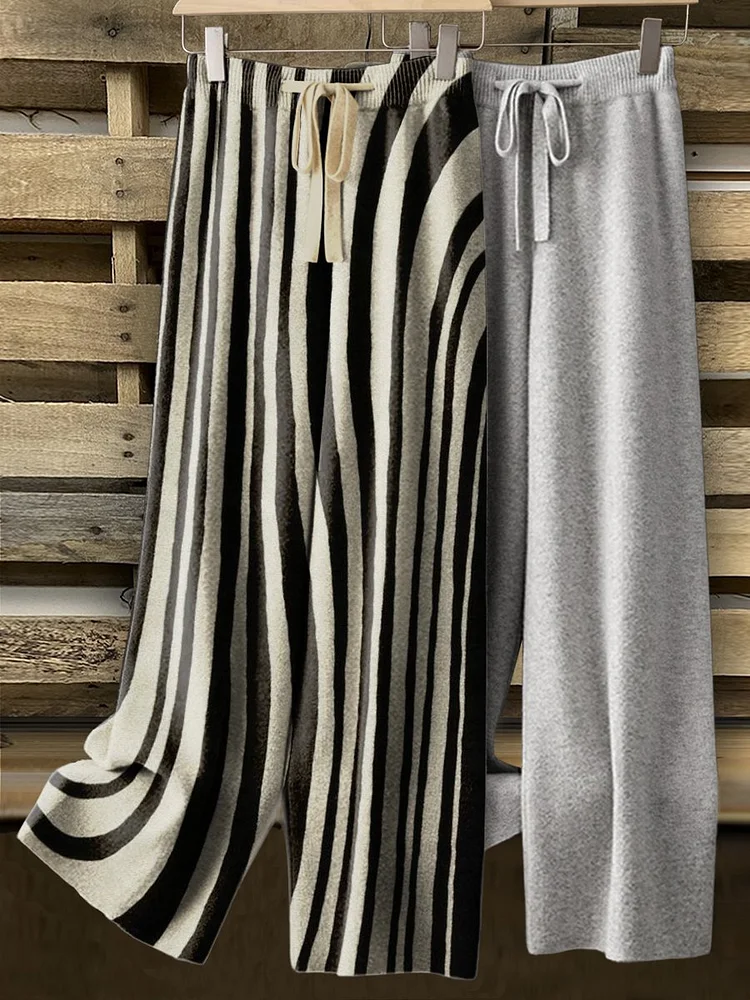 Women's Black and White Ripples Printed Comfortable Knitted Trousers