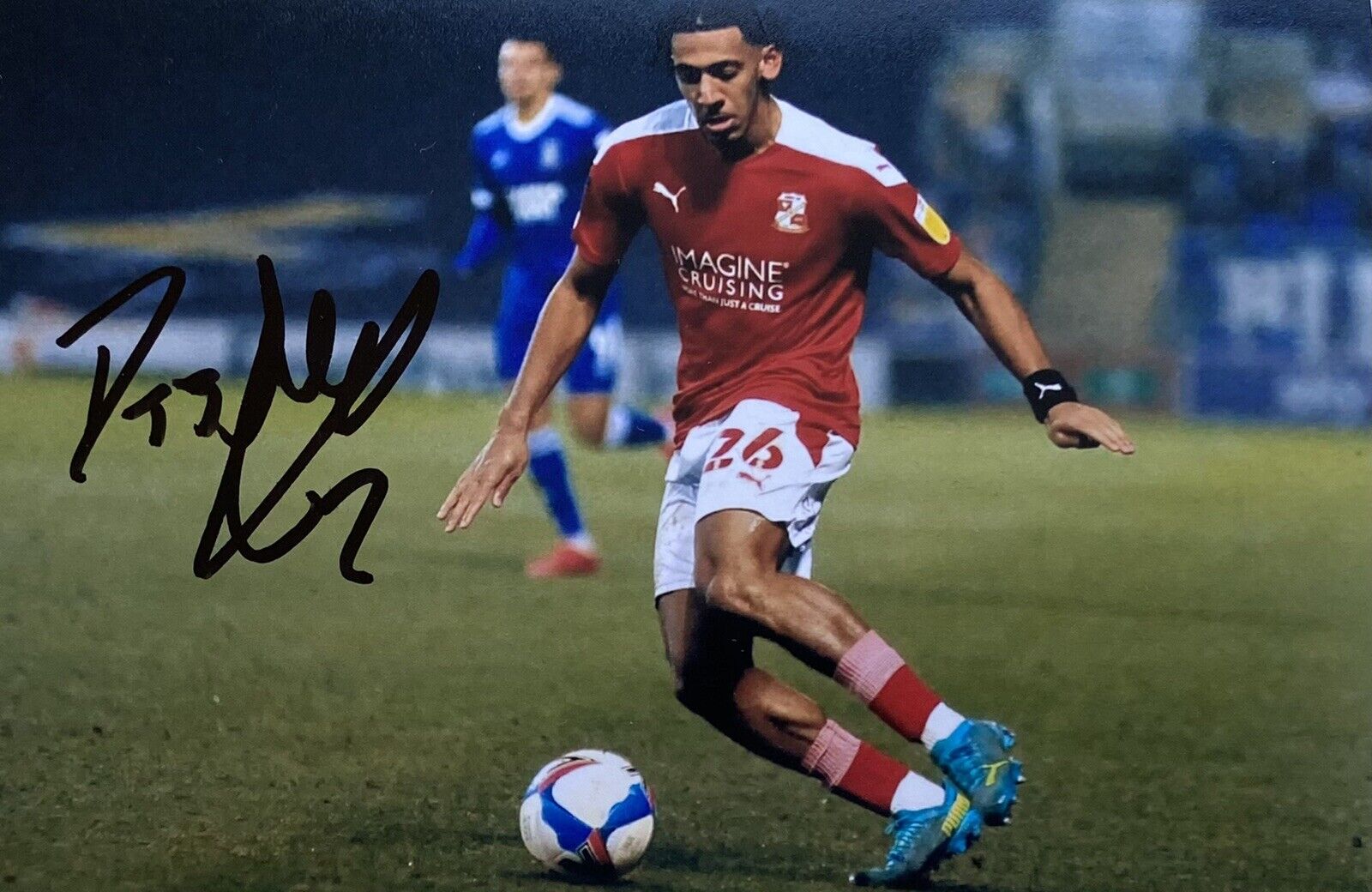 Dominic Thompson Genuine Hand Signed Swindon Town 6X4 Photo Poster painting