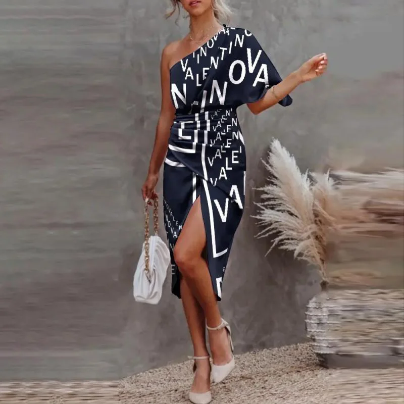Letter Print One-Shoulder Bag Hip Midi Dress
