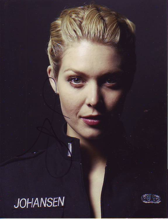 ALAINA HUFFMAN signed SGU STARGATE UNIVERSE TAMARA JOHANSEN 8x10 Photo Poster painting