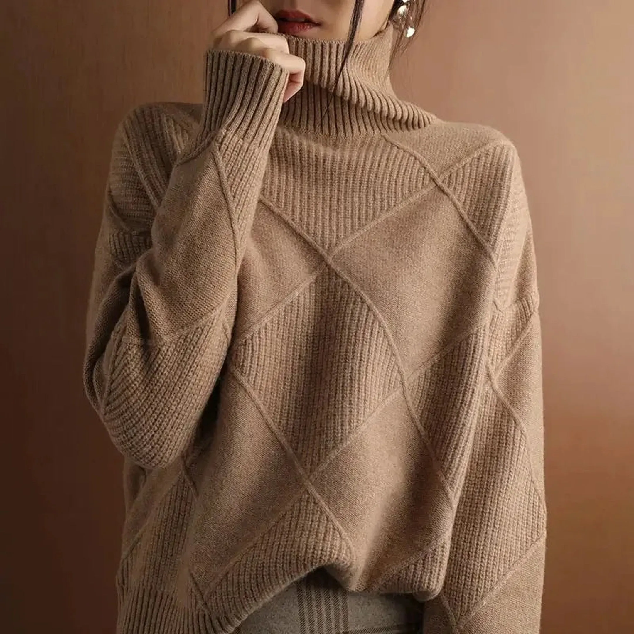 Women's Cable Knit Roll Neck Jumper &ndash; Soft Everyday Warmth