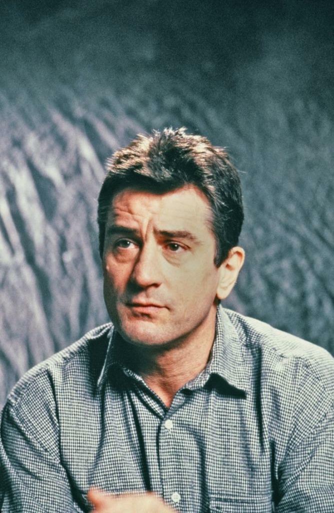 Robert DeNiro 8x10 Picture Simply Stunning Photo Poster painting Gorgeous Celebrity #17