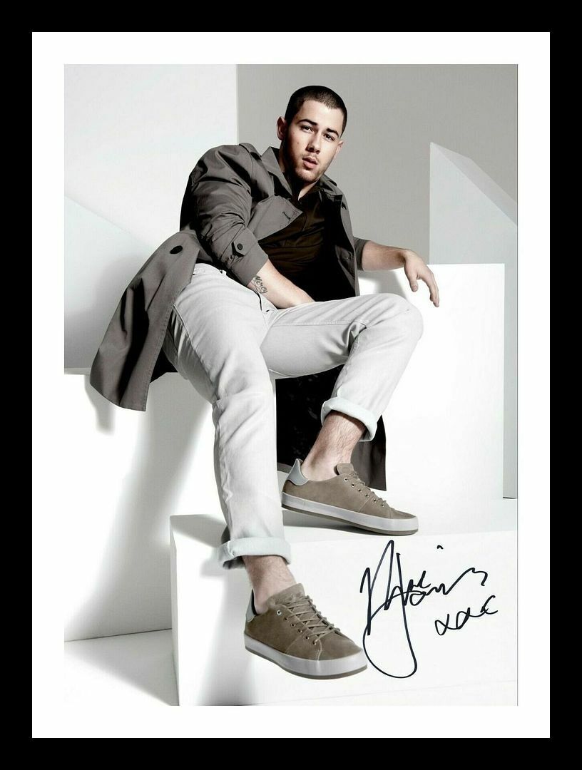 Nick Jonas Autograph Signed & Framed Photo Poster painting 5