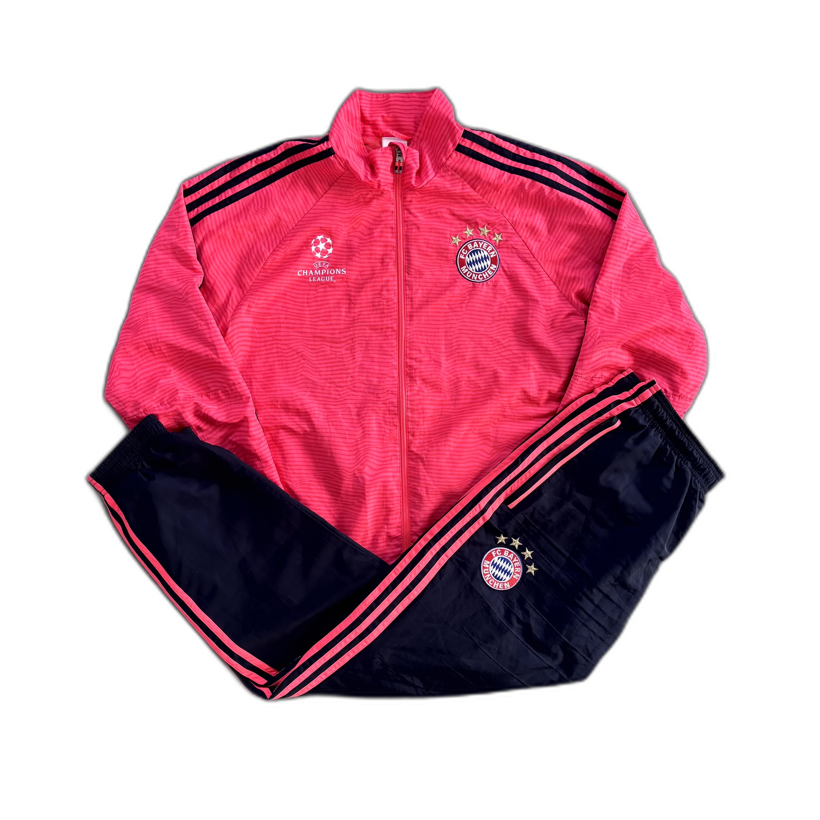 FC Bayern CL Vintage Tracksuit 2015/16